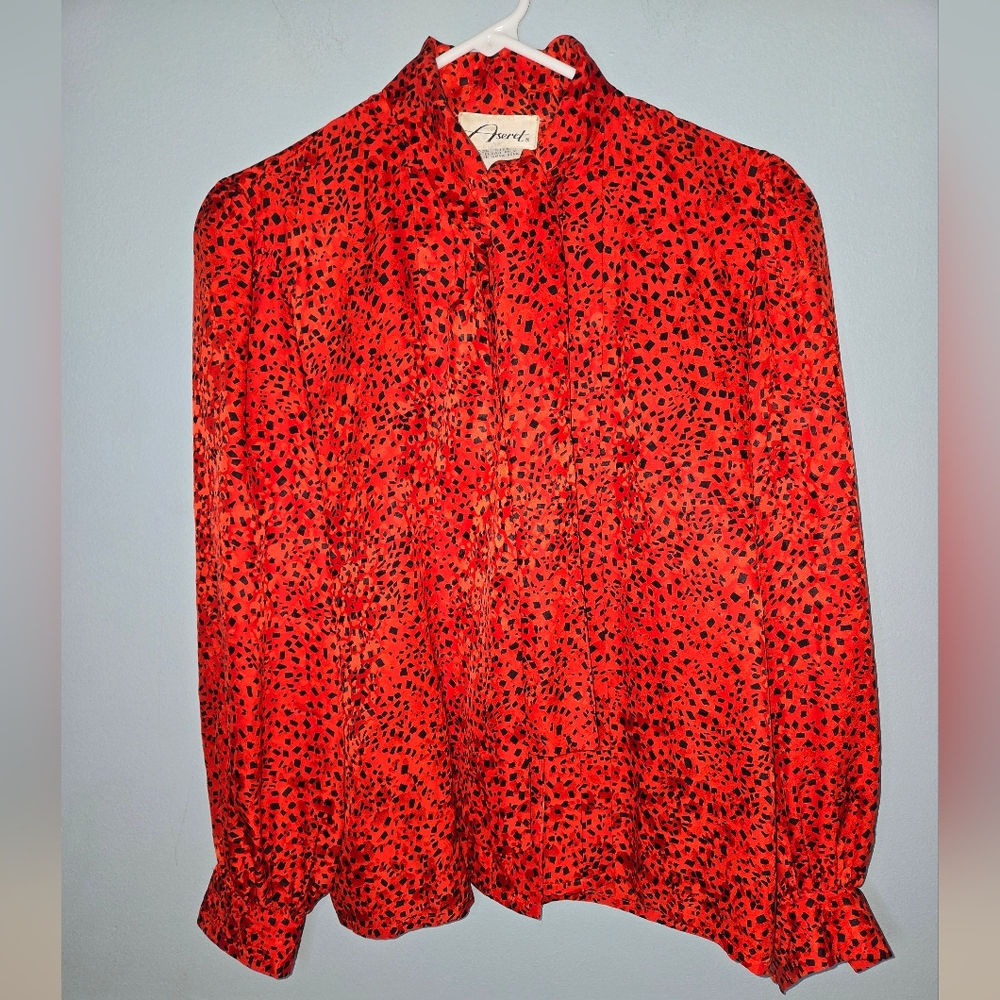 Vintage Aseret Women's Red & Black Print 100% Silk Pussybow Button Blouse Size 4